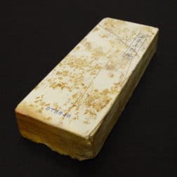 Alternative view of fk215奥殿 蓮華 白巣板