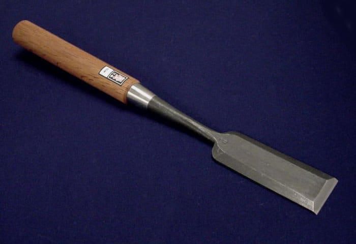 包春 突き鑿 面取薄鑿 36Mm 23 包春 突き鑿 面取薄鑿 36mm